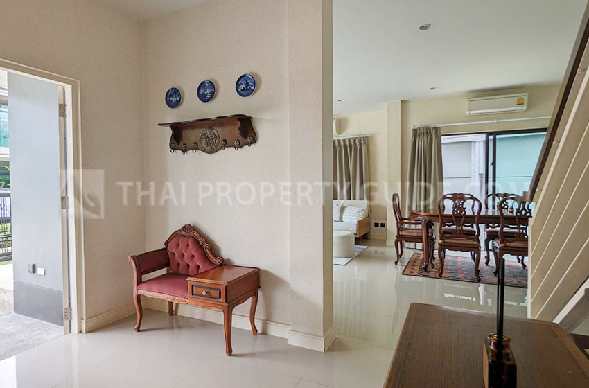 House with Shared Pool in Krung Thep Kritha 